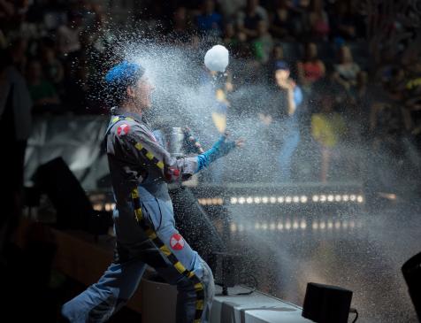 Clown from Cirque du Soleil: CRYSTAL performs in the crowd. Photo: James Bennett